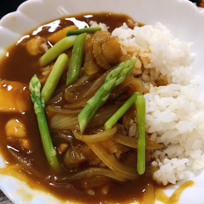 アスパラシーフードカレー